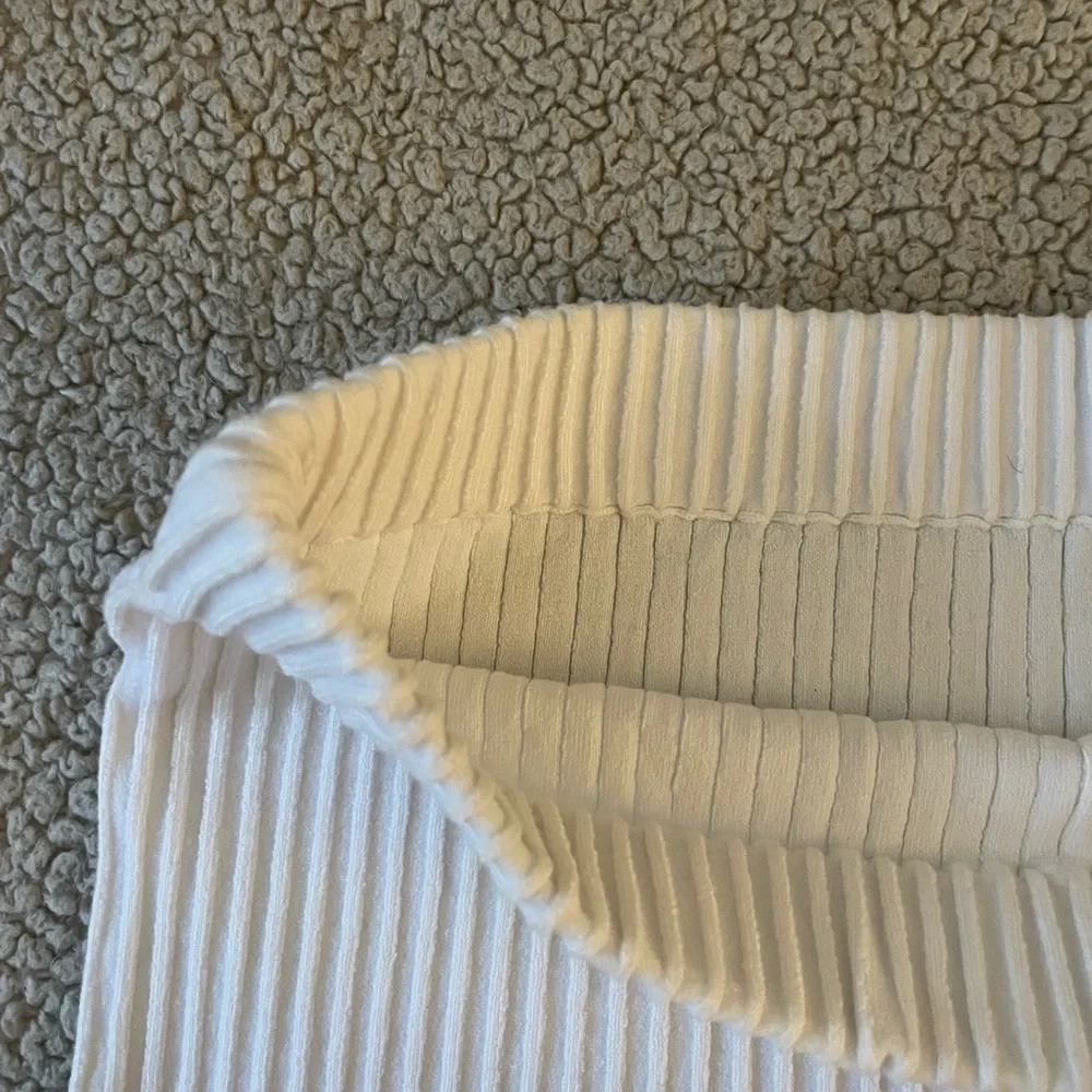 White Ribbed Skirt - Picture 3 of 3